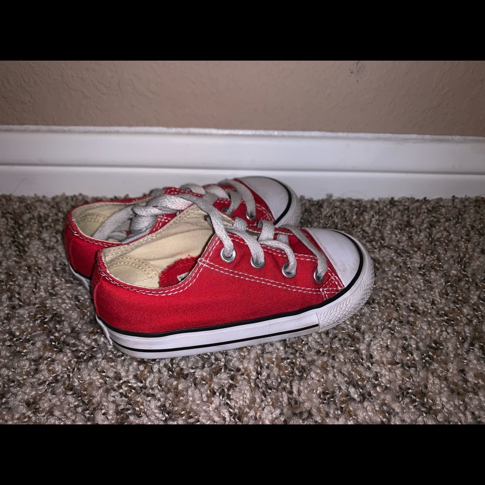 Converse - Picture 2 of 5